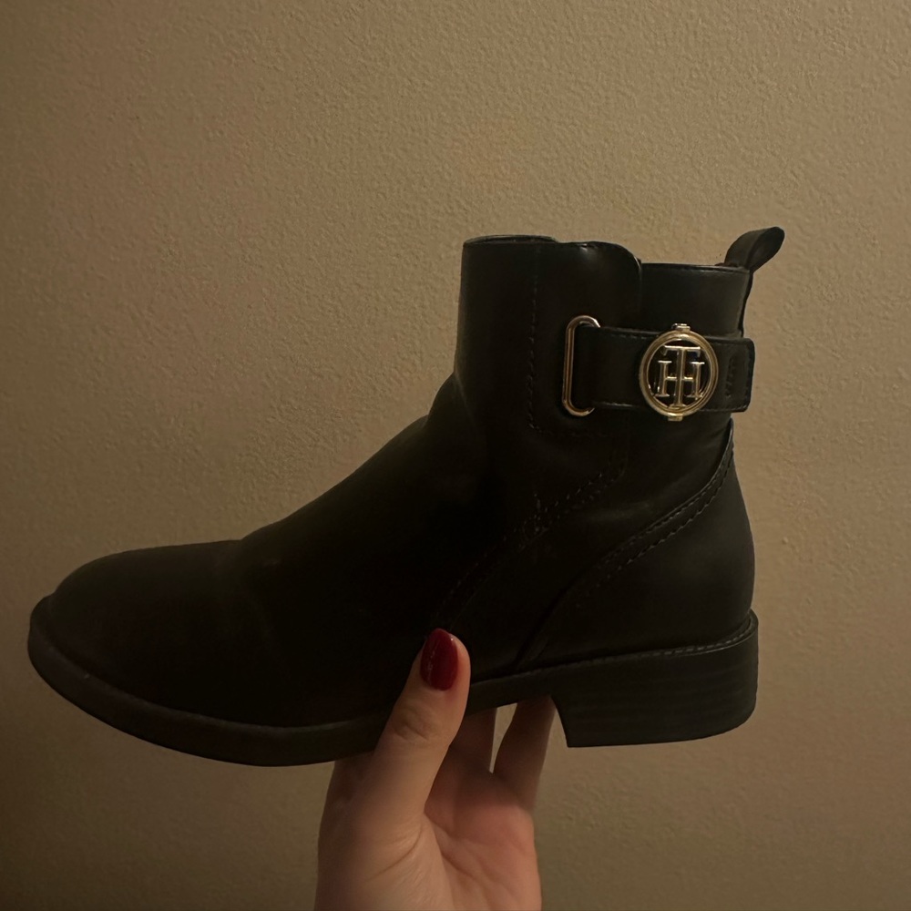 Tommy Hilfiger short boots
